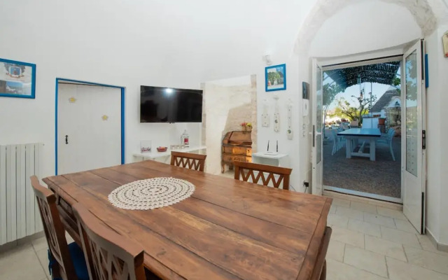 Trullo Nonna Itria Trullo con Esclusiva Piscina e Idromassaggio