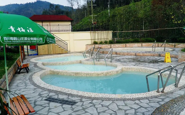 Chengdu Jintai Hotspring Hotel