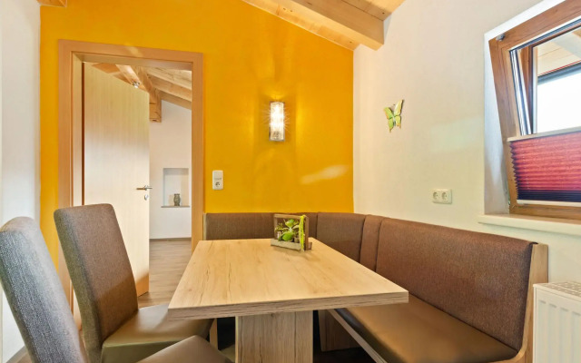 Cozy apartment in Hollersbach in Pinzgau with