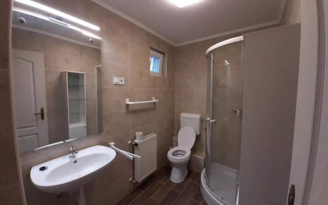 4 féröhelyes apartman