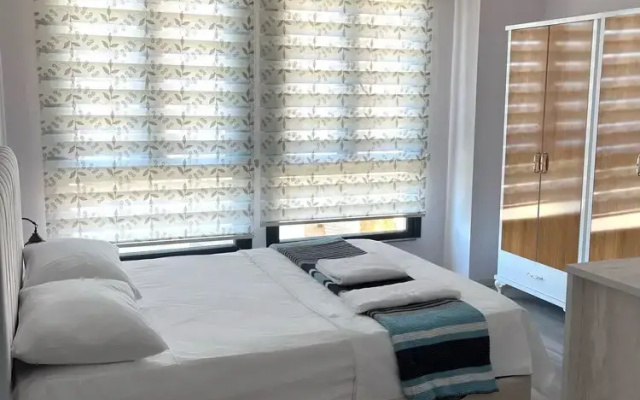 Tsira Suite
