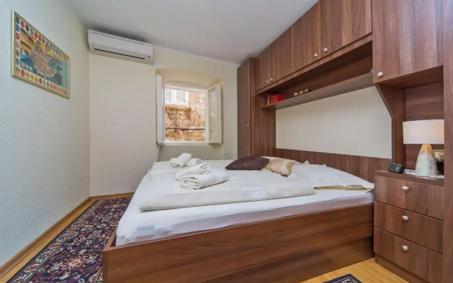 Apartment Maru