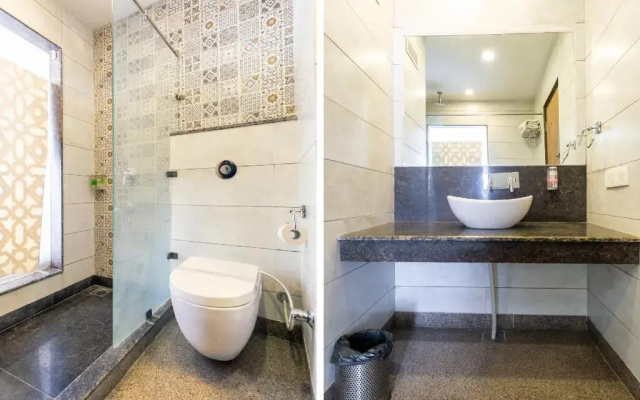 Hotel Classic Residency by OYO Rooms