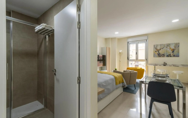 Lightbooking Livian Suites Las Palmas