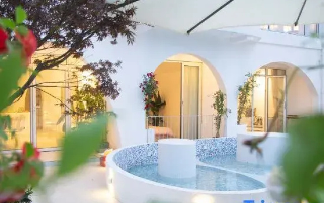Shanghai Hudiegu Homestay (Shanghai International Tourism Resort)