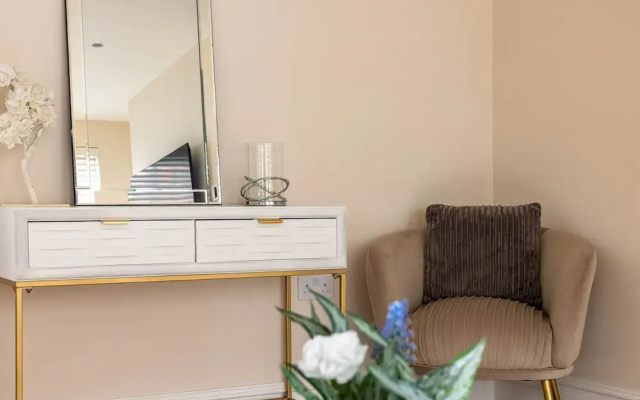 3-bdr Stunning LUX Villa Parking Central London