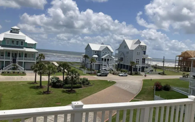 Seafoam House