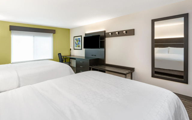 Holiday Inn Express & Suites Trinidad by IHG