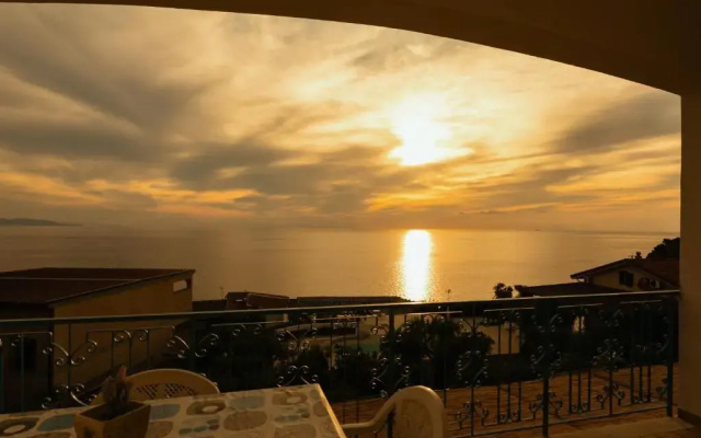 Panoramic House