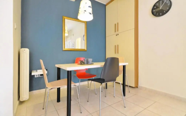 Courtyard Apt - Central Athens
