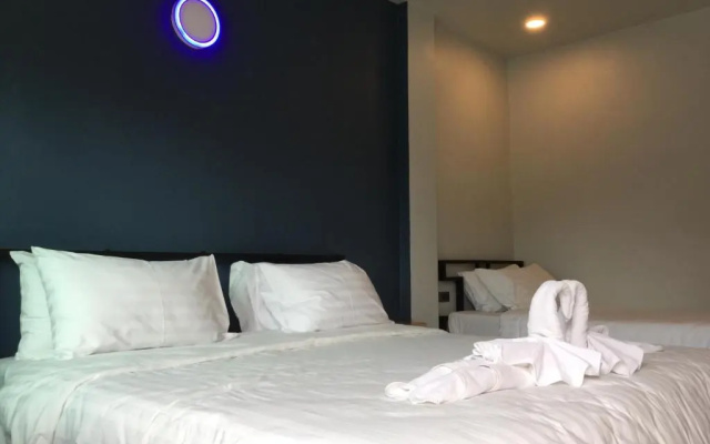 Chan place Hotel
