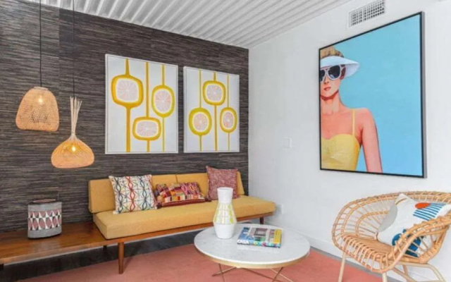 Limon Palm Springs