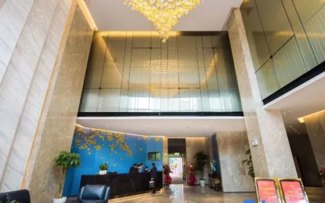 Desheng Huatian Holiday Hotel