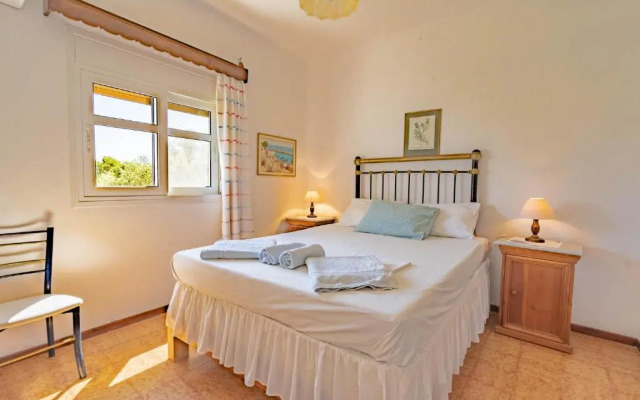 Nostos - Walk To Beach - AC WIFI