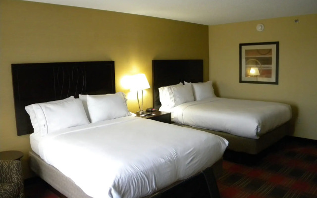 Holiday Inn Express Hotel & Suites Bowling Green by IHG