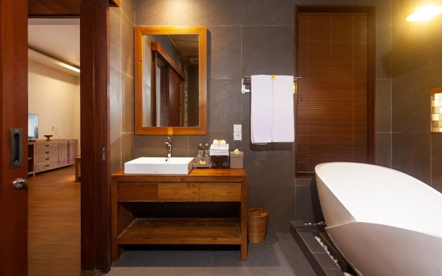 Manah Shanti Suite By Genuinehost