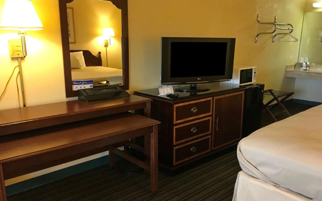 Americas Inn