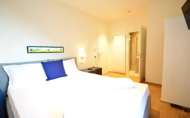 Lac Hotel