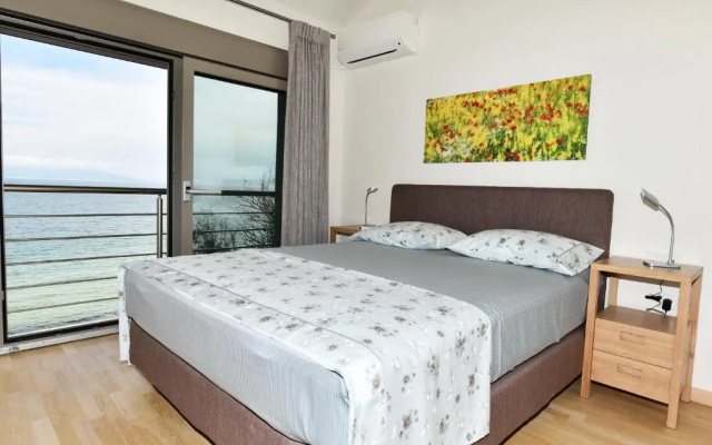 Thala-Sea Luxury House