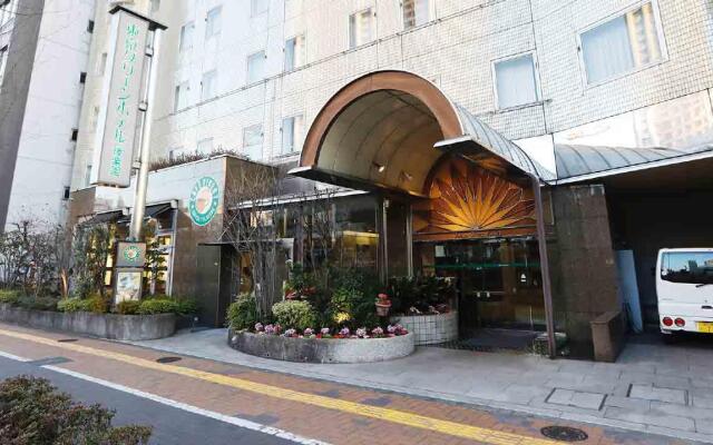 Tokyo Green Hotel Korakuen вид на фасад