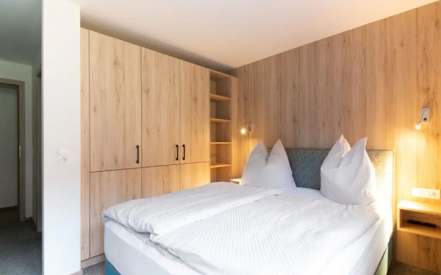 Lovely Apartment With Sauna, Ski Storage, Pool, Terrace