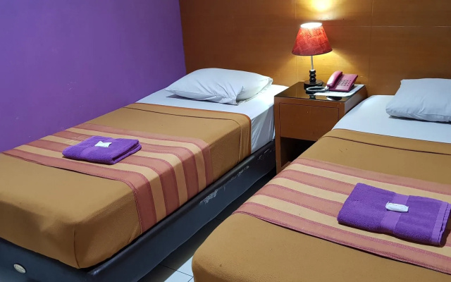 Hotel DeQur Jakarta Kota