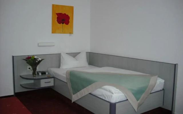 Port Inn Hotel Eichwalde