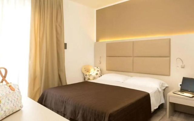 Hotel Trevi