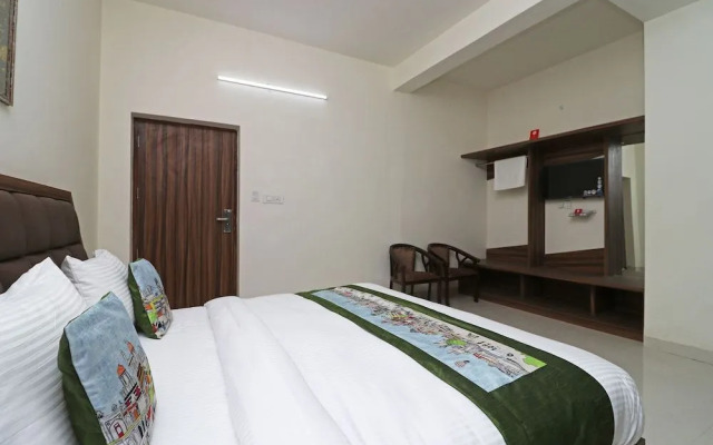 OYO 10213 Hotel Panache