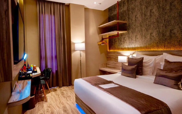 De Paris Hotel