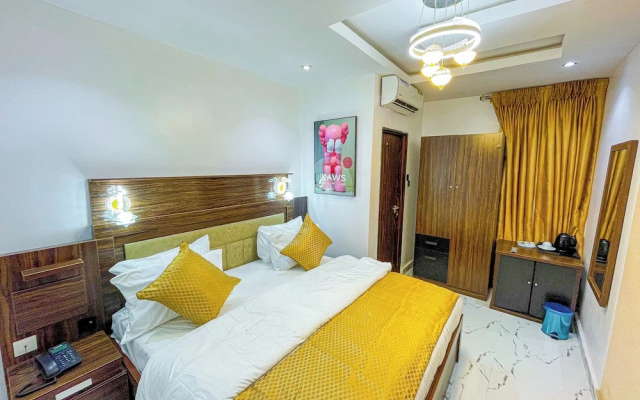 Julicis Hotels and Suites