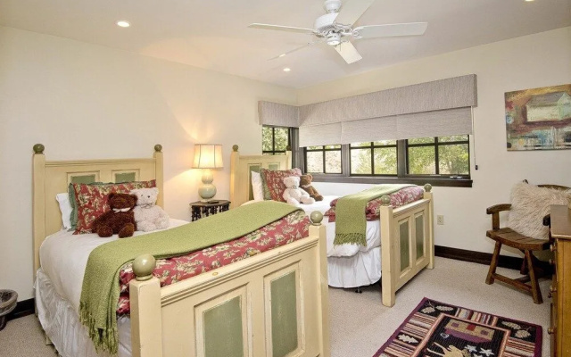 Enclave 158 4 Bedroom Home by RedAwning