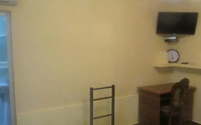 Giorgis Guest House