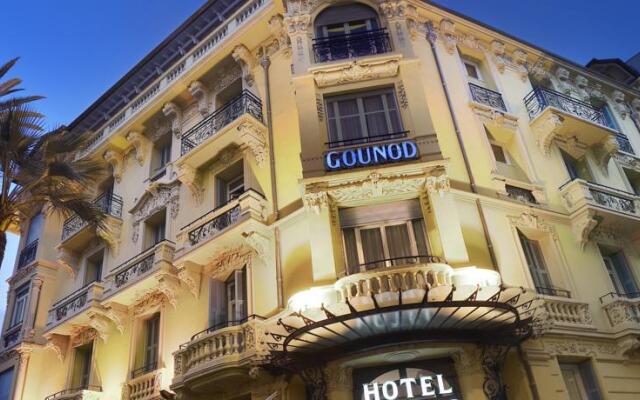 Gounod Hotel вид на фасад