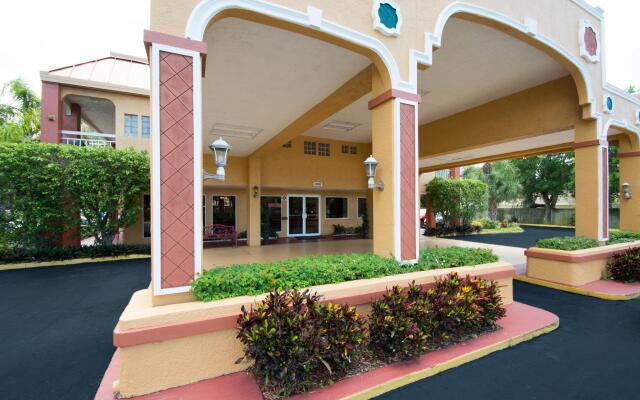 Отель Quality Inn Sarasota North вид на фасад