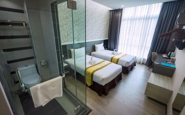 Indra Hotel