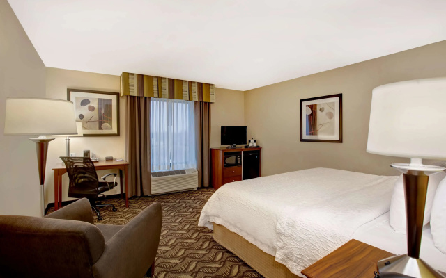 Hampton Inn DeKalb, IL