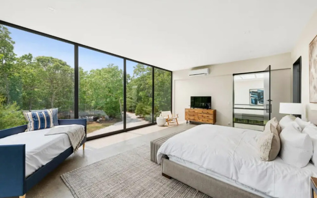 Glass Villa East Hampton