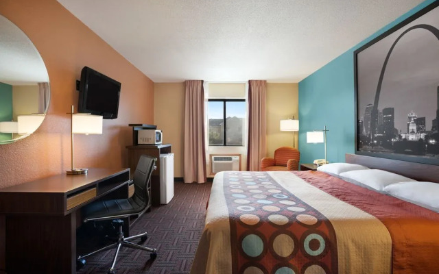 Super 8 Collinsville St. Louis