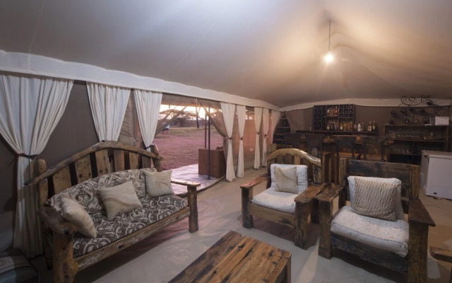 Acacia Migration Camp Ndutu
