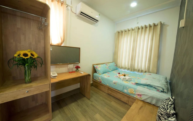 Anas House