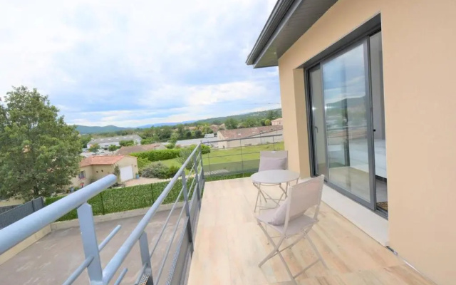 Maison Ruoms, 5 pièces, 8 personnes - FR-1-382-149