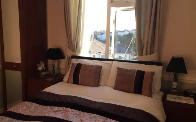 Alma Lodge Guest House