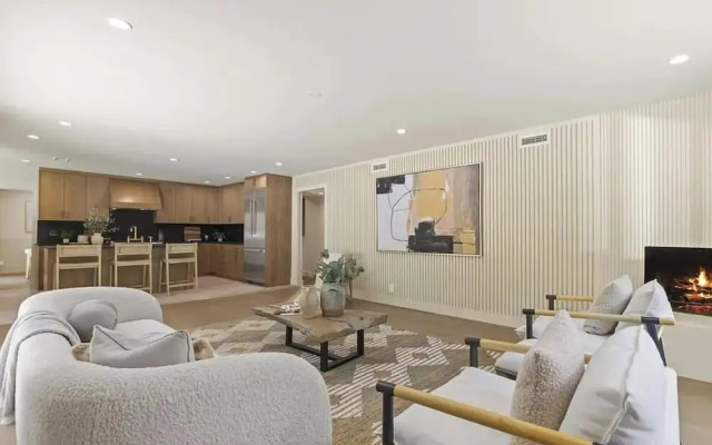 The Dona Modern