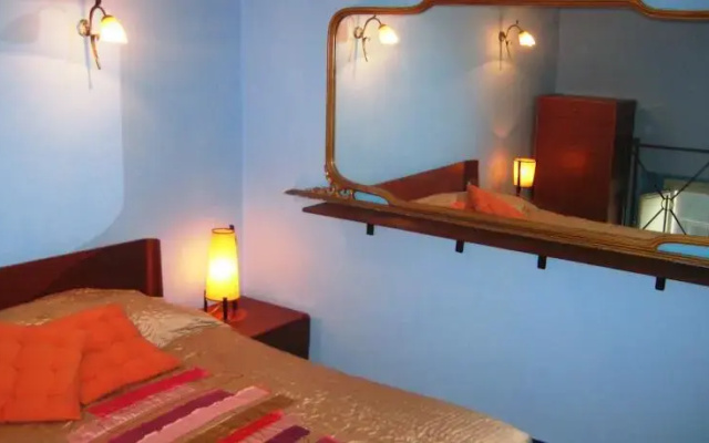 B&B GoldenCube Guest House