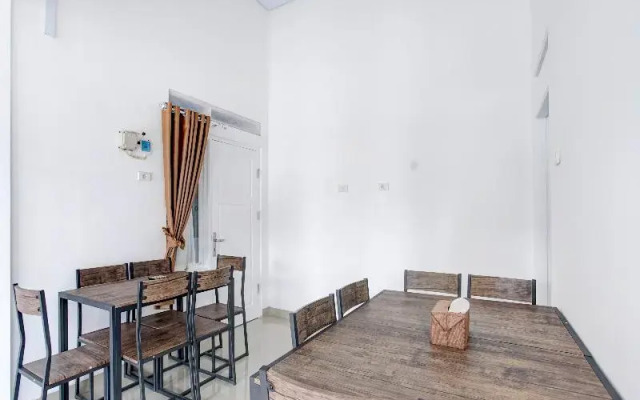 OYO 90281 Griya Bawean Syariah