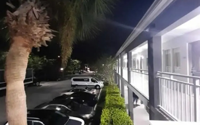 Super 8 Dania/fort Lauderdale