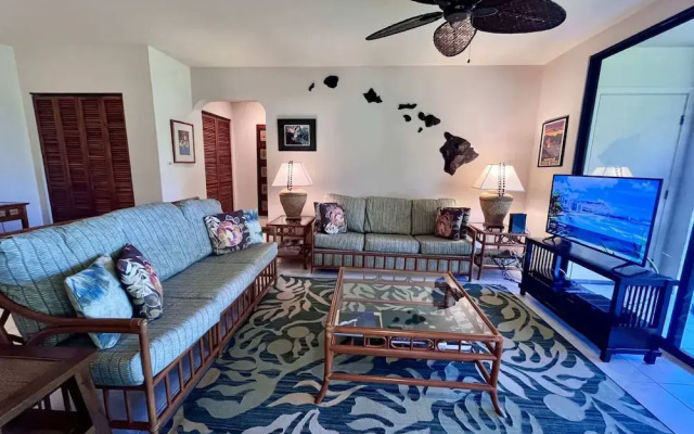Kahaluu Bay Villas 4 Lanais w/ Ocean Views