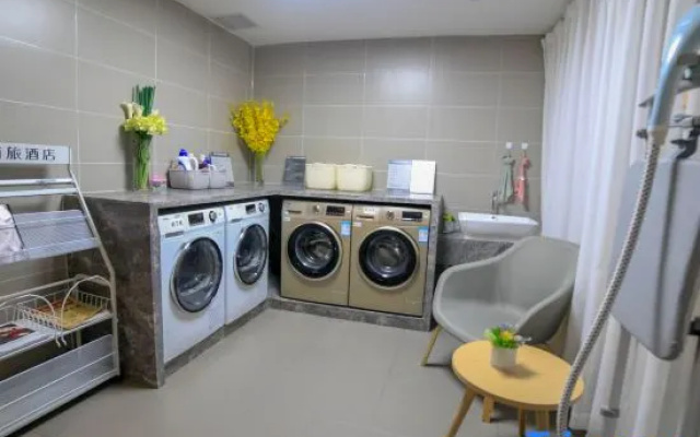 Home Inn Business Hotel (Xuzhou Pei County Investment International Branch)