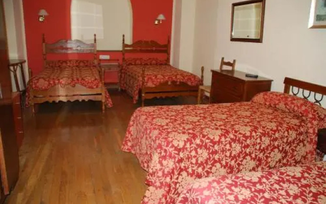 Hostal Ayestaran I